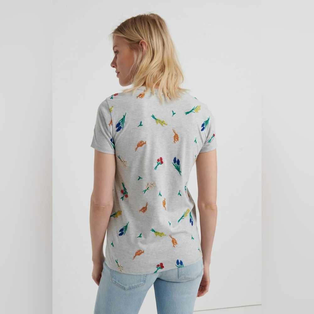 Lucky Brand Heather Grey Embroidered Florals Shirt Size Medium - Picture 10 of 15